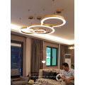 Moderne Luxushallenlicht-Goldring-LED-Kronleuchter-Pendelleuchte für Hotellobby-Projekt